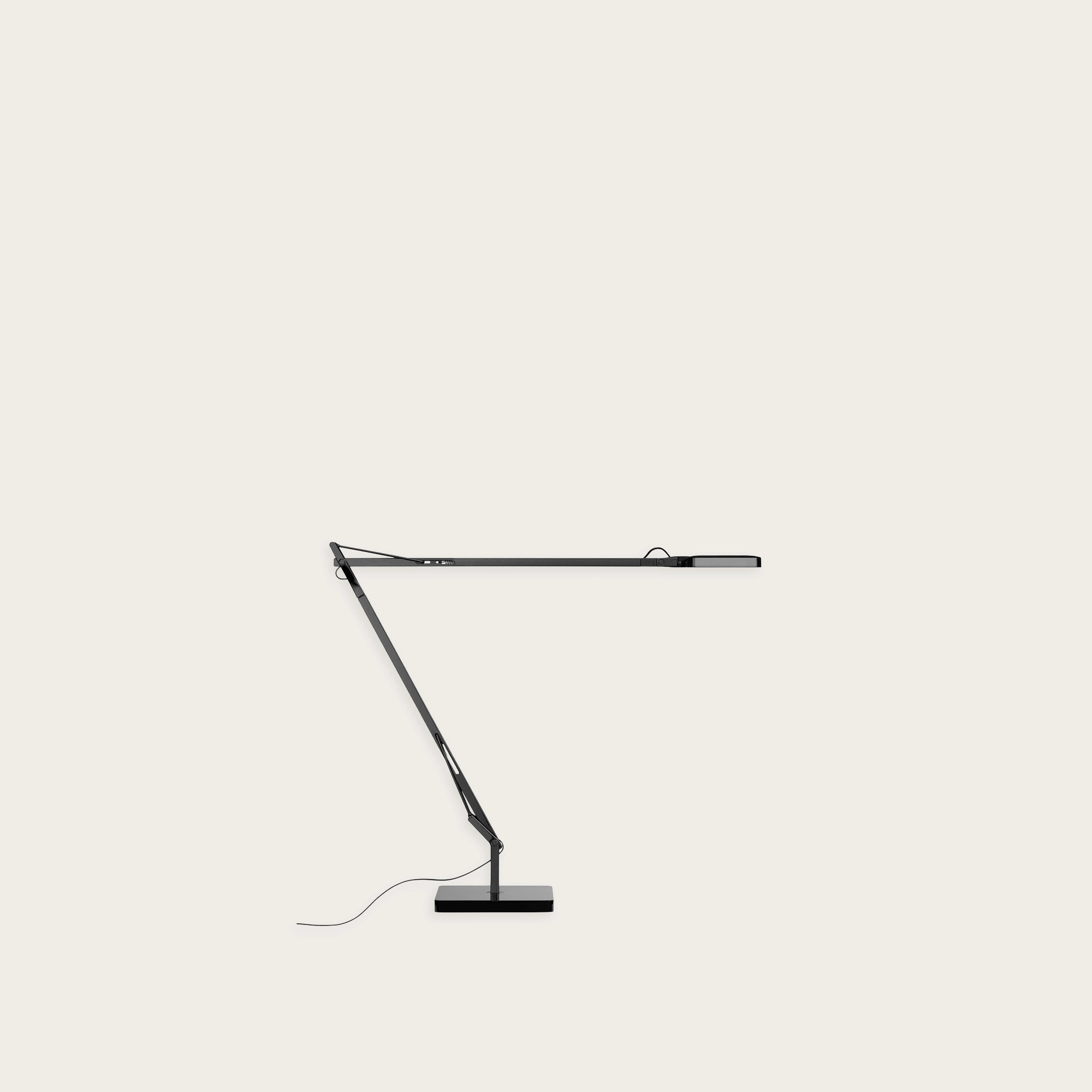 Kelvin-led-base-table-PRETO.jpg