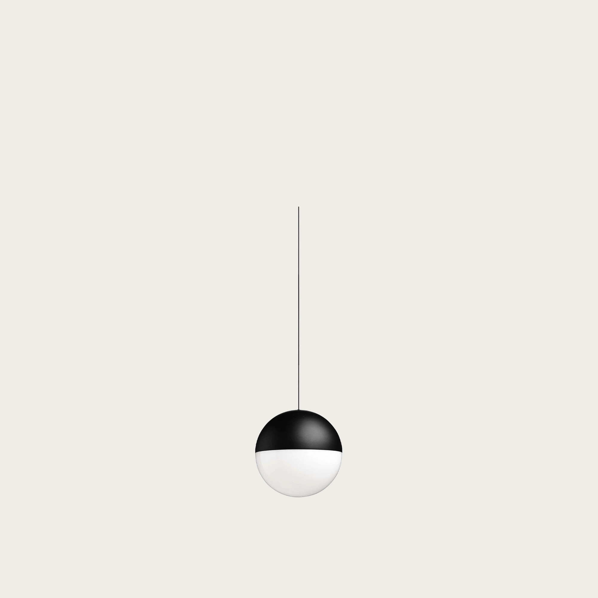 String-light-suspension-sphere-preto.jpg