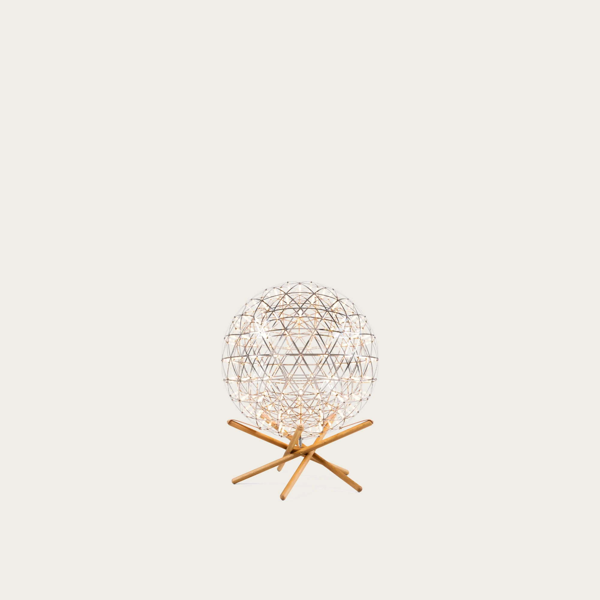 Raimond-II-Tensegrity-floor-lamp-R61.jpg