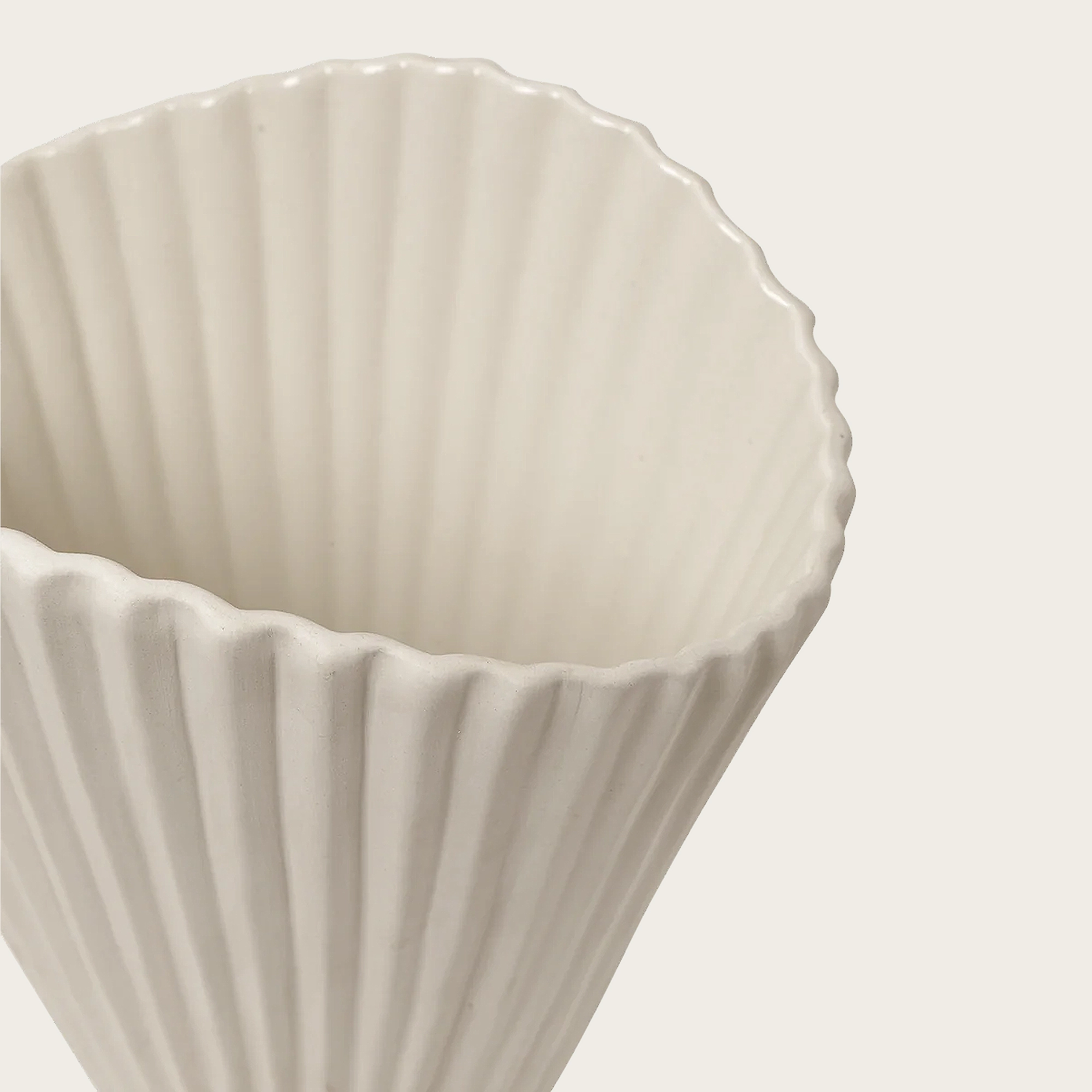 Fountain-Vase---Large---Off-White_3.jpg