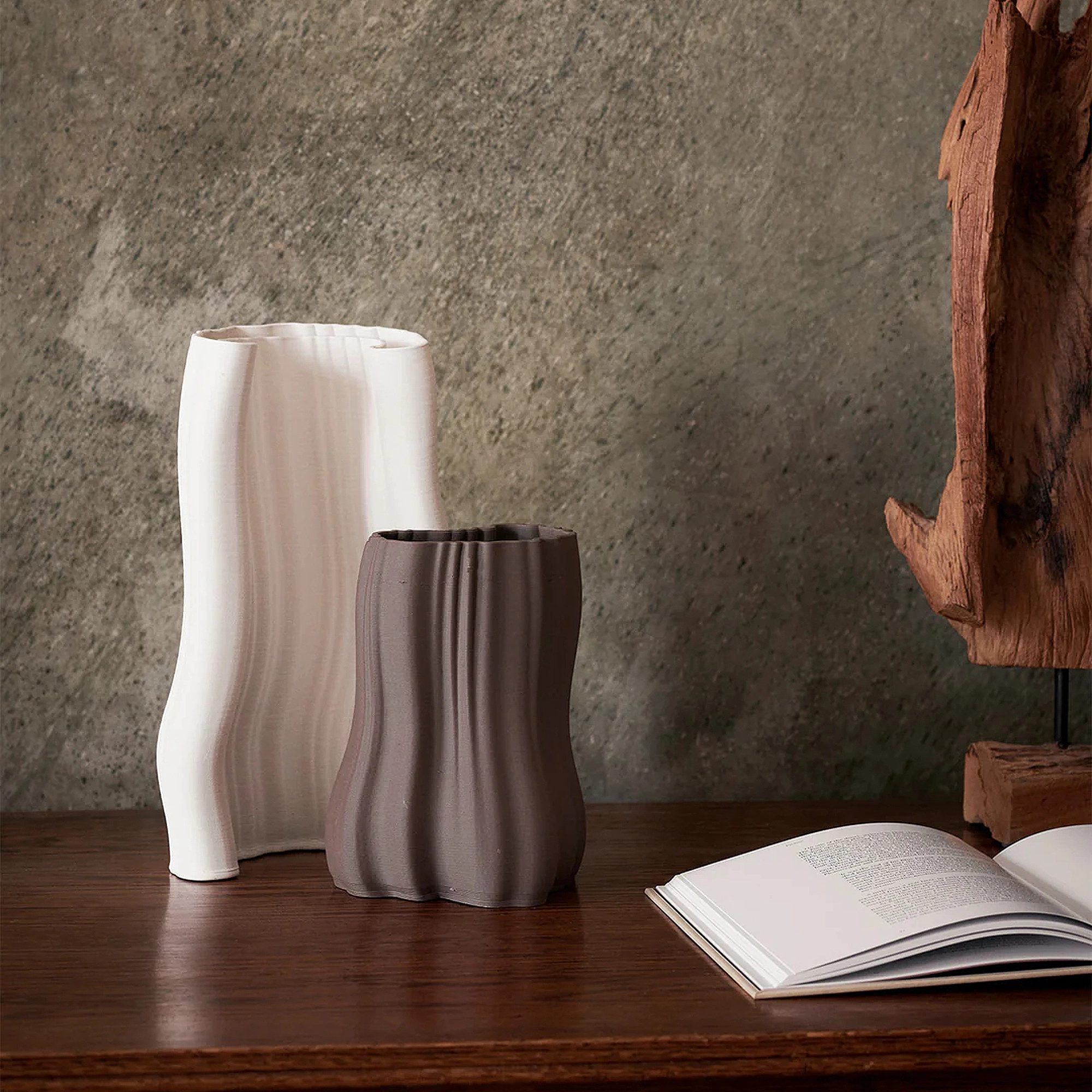 Moire-Vase---Small---Anthracite-1.jpg