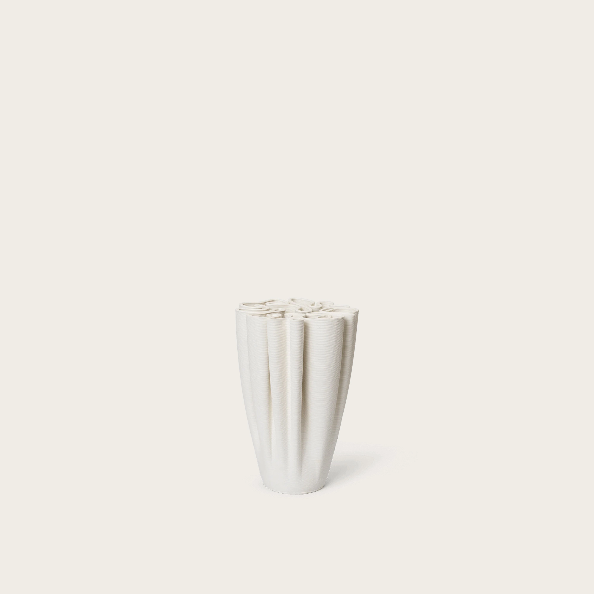 Dedali-Vase---Off-white.jpg