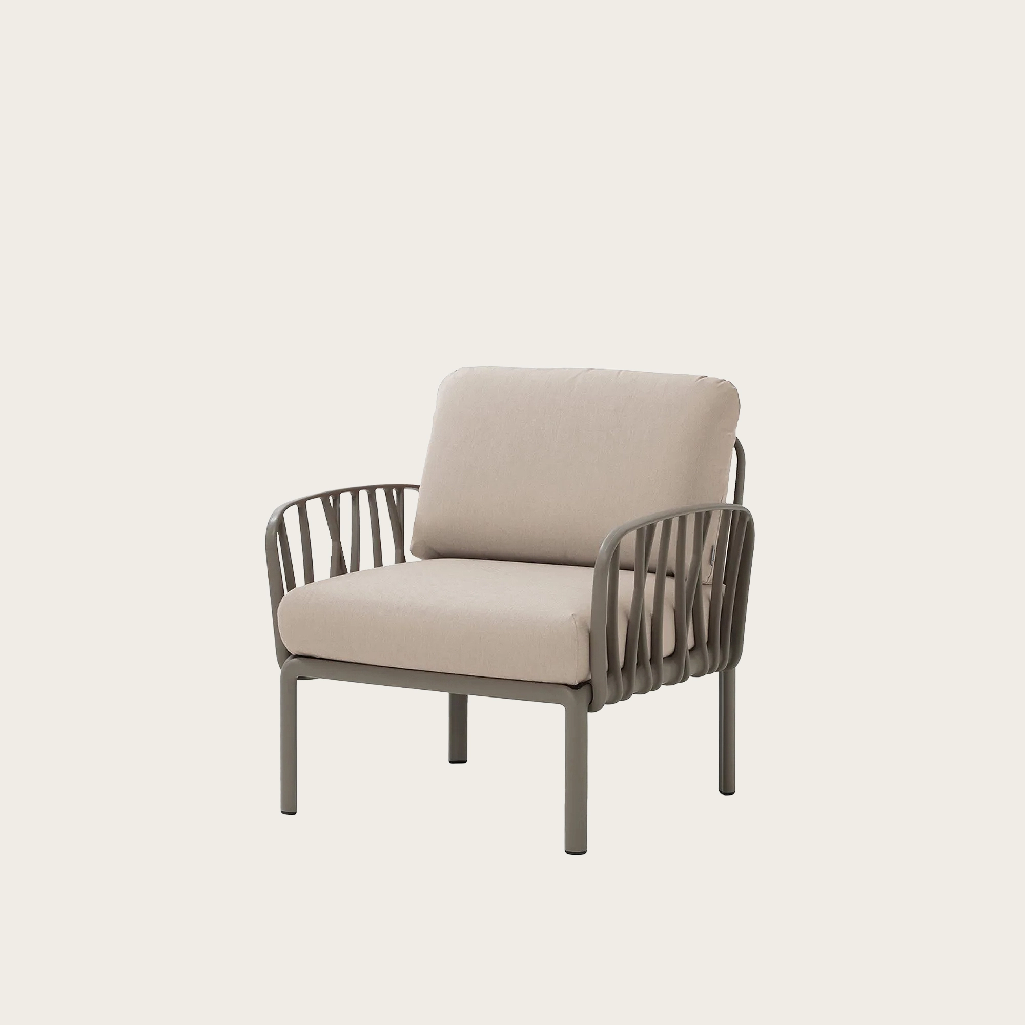 KOMODO__ARMCHAIR_TORTORA-canvas.jpg