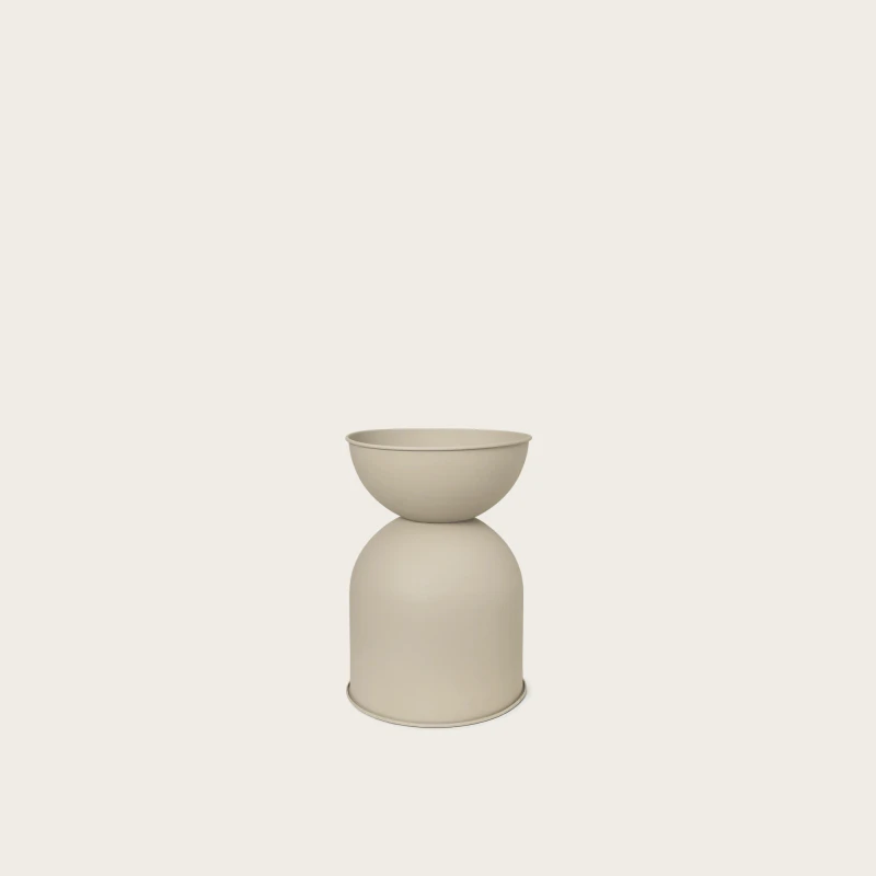 Hourglass-Pot---Medium---Cashmere_1.jpg