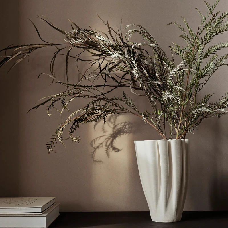 Dedali-Vase---Off-white_1.jpg
