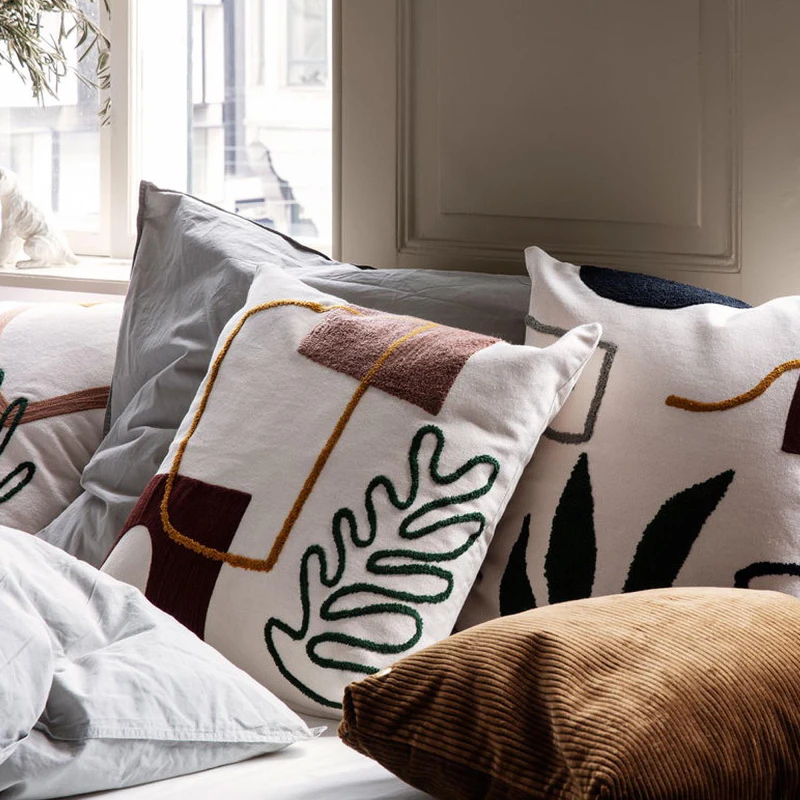 Mirage-Cushion---Leaf-2.jpg