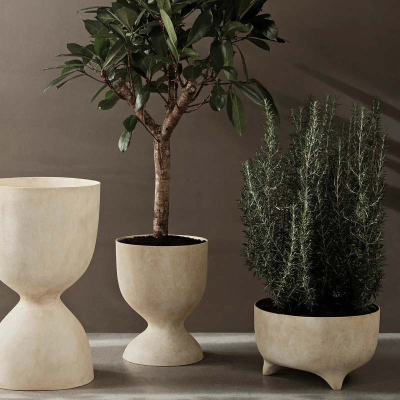 Evoke-Pot---Low---Warm-Sand_2.jpg