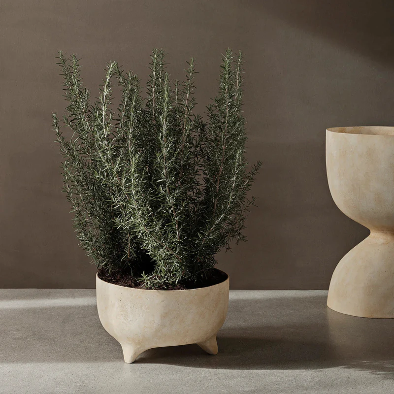 Evoke-Pot---Low---Warm-Sand_1.jpg