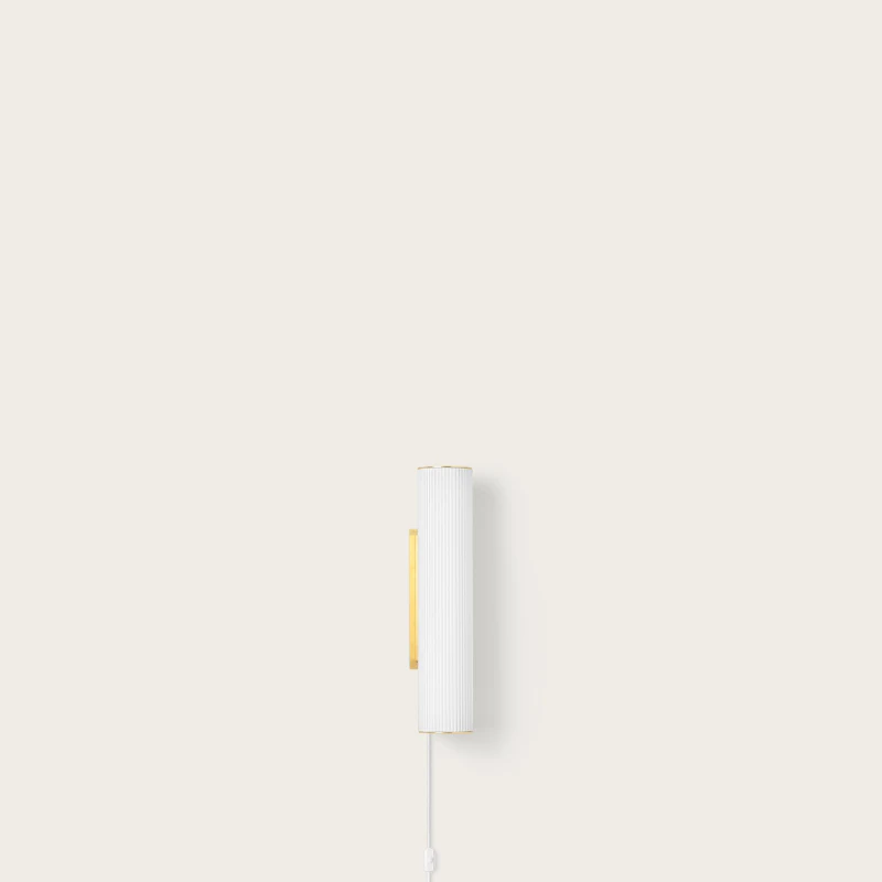 Vuelta-Wall-Lamp-40---White_Brass.jpg